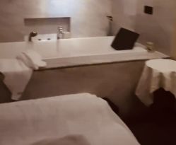 -禾颜社·精致美容