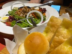 餐前面包-Macarena 玛卡莲娜西班牙餐厅