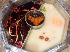 -佬土鹅肠火锅(中建大观店)