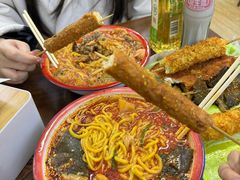 -嘎嘎香·大茶缸麻辣烫