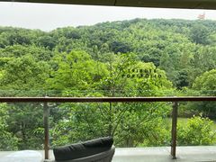 -上海佘山世茂艾美酒店