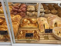 -焙丽拾光(麦凯乐直营店)
