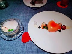 柑橘奶油酸乳酪冻配柠檬泡沫-弦月窗LUNETTE BY AMANDA(复兴路店)