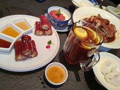 -蝴蝶里·粤菜·点心(滨江龙湖店)