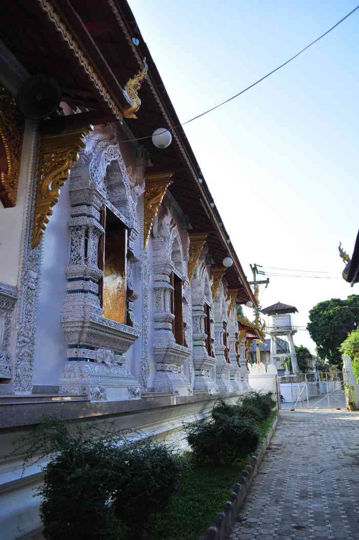 洛柯寺-"离住的酒店不远,中午饭后漫步,就在路边于."-大众点评移动版