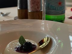 -MONICH牛排融合餐厅(和义大道购物中心店)