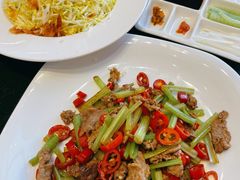 小炒黄牛肉-正德楼果木烤鸭·渔家菜(东港店)