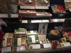 -诚品(信义店)