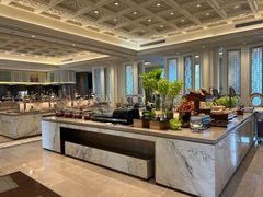 -南郊宾馆·风味自助餐厅·山东十六地市特色菜