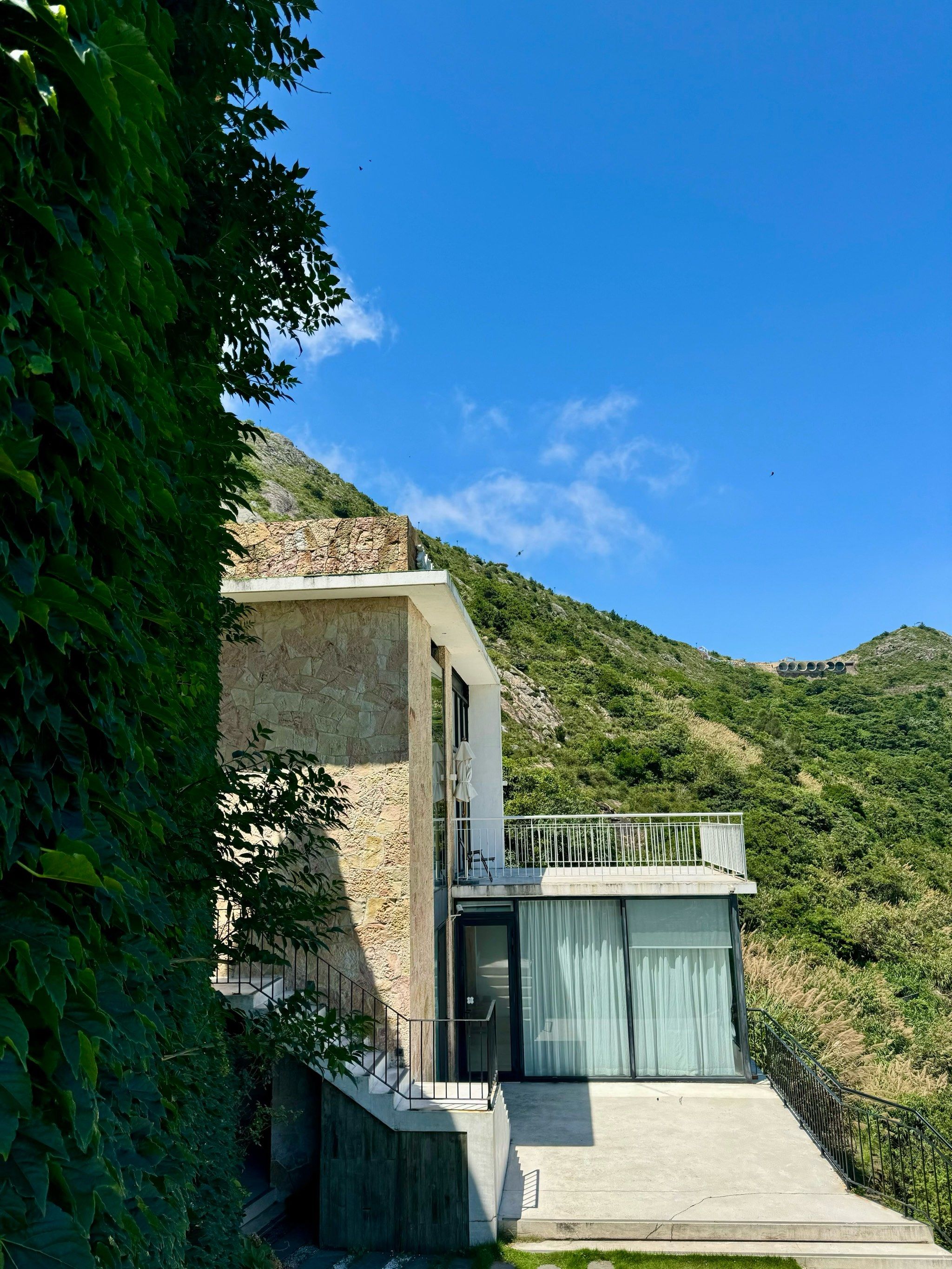 山顶别墅 离天更近