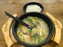 -桥香园云南过桥米线(红龙井店)