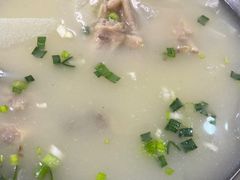 -余杨鸭鸭餐厅