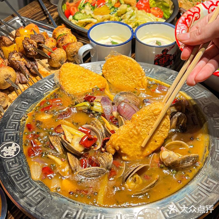 西安‼️chao正宗的东北烧烤来小破店吃甜麻肥哈!