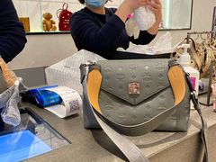 -MCM(比斯特上海购物村店)