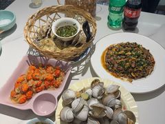 -嗨辣小聚·盘锦河蟹·海鲜烧烤龙虾(盘锦十年好店)