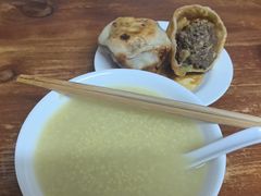 -宝瑞门钉肉饼店