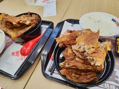 -犟骨头排骨饭•大骨面(弘阳广场店)