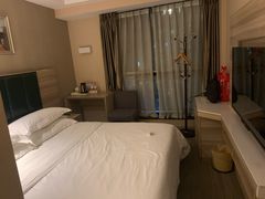 -维也纳酒店(成都春熙路李家沱地铁站店)