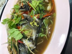 -J Daeng Seafood