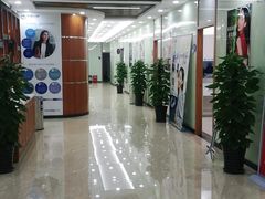 -茂菊口腔连锁(浦东南路店)
