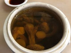 姬松茸炖乌鸡-国英炖品店(甲子路店)