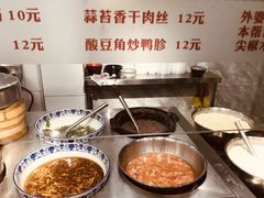 -小梅园饭堂(东方路店)