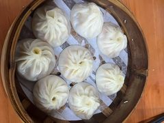 -莱莱小笼·乔艾