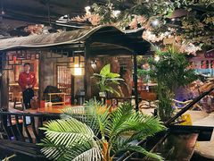 -城墙拐拐火锅(三峡广场黑金冠店)