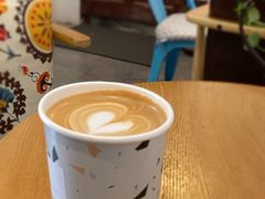 拿铁-WOW coffee