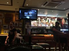 -Hooley's活利仕西餐厅(珠江新城店)