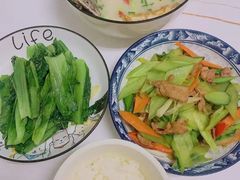 -爱月宝月嫂育儿嫂(太原店)