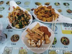 -黄妈伤心凉粉总店(名店街店)