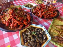 -顶峰夜宴·龙虾烧烤大排档(九江学院店)