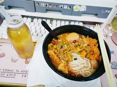 -粉家柳州螺蛳粉(杨宅路店)