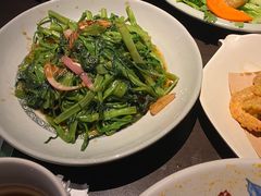 马拉盏炒通菜-大头虾越式风味餐厅(光明广场店)