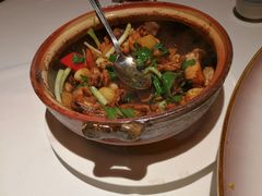 -八府香鸭·啫啫煲(华山路店)