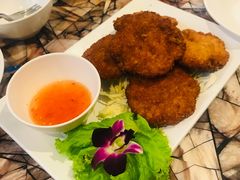 -两兄弟Song Pee Nong(2号店)