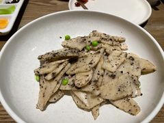 松露酱炒笋尖-小大董·烤鸭(凤凰汇店)