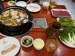 -菌之家·专业纯野生菌火锅·特色炒菌