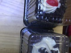 -红宝石·鲜奶小方·海派西点房(浦三店)