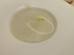 奶牛蘑菇汤-红房子西菜馆(淮海中路店)
