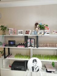 -璀璨&星光美甲美睫店