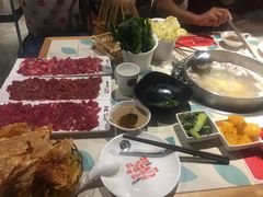 -南城十里潮汕鲜牛火锅·鲜虾生滚粥(融汇老商埠店)