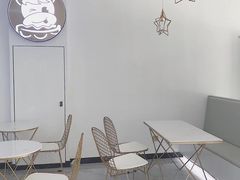 用餐区-欢牛蛋糕屋(萧山万象汇店)