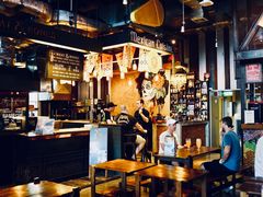 -ROAST coffee & eatery