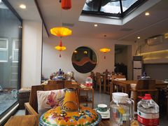大堂-毛辣果·贵州红酸汤牛肉火锅(西单店)