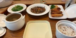 -禾馨·母婴护理月子中心(世纪大道店)