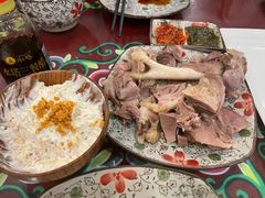 -玛拉沁艾力手把肉蒙餐