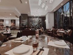 -港丽餐厅(高德置地店)