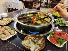 -邓莽子老火锅(中兴路总店)